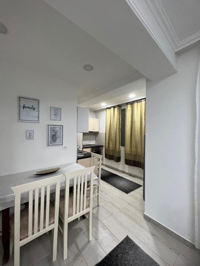 Tani Apartment 1 Shkodër Extérieur photo